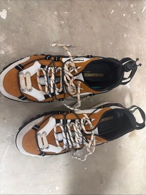 DSQUARED2 Men’s Tan, White and Black Mixed-Material Sneakers